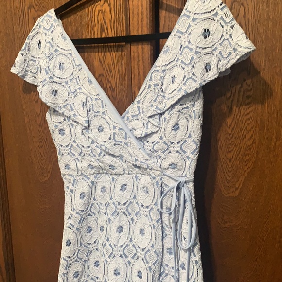 Soprano | Nordstrom Pale Blue Lace Ruffle Neckline Midi Faux Wrap Medium Dress - Picture 3 of 7